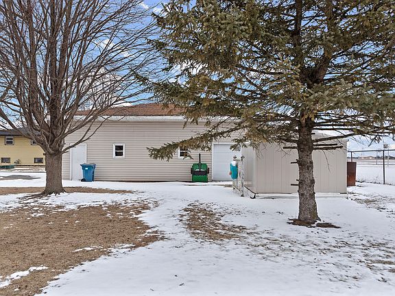 5th image of 1106 Harmony Ave