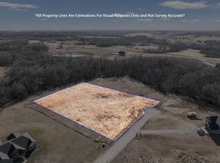 14005 Whitehouse Ct, Boonville, MO 65233