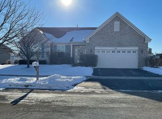 411 Horizon Ln, Dekalb, IL 60115