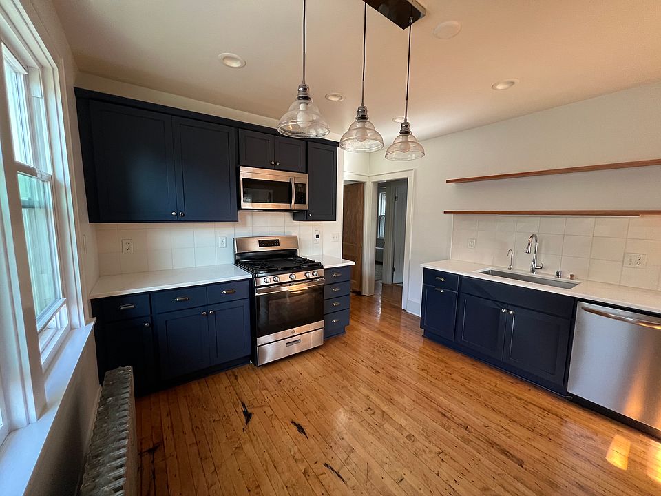 1st image of 2812 N Fratney St #2