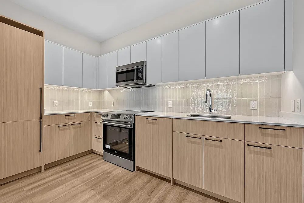 261 West 24th Street — Photo 1