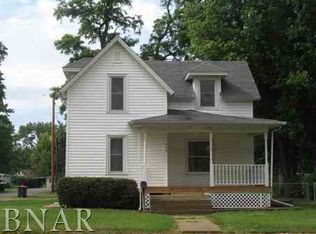 623 W Main St, Clinton, IL 61727