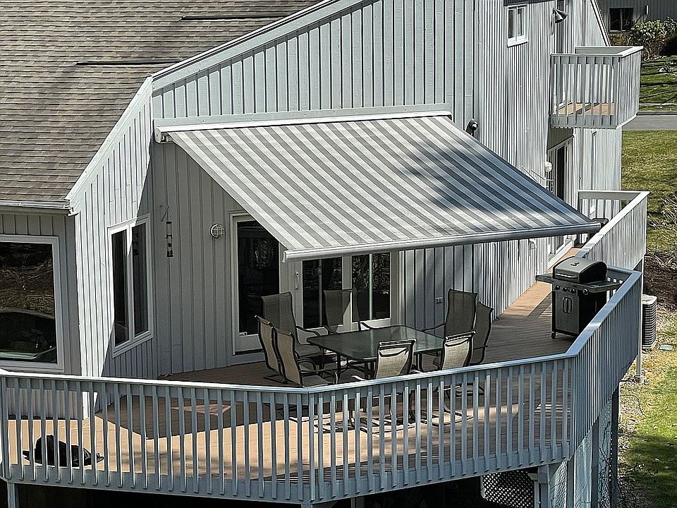1st image of 458 Stanley Dr