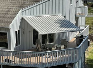 458 Stanley Dr, Glastonbury, CT 06033