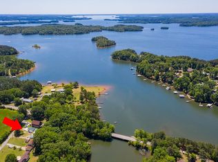 105 Cedar Ln, Townville, SC 29689
