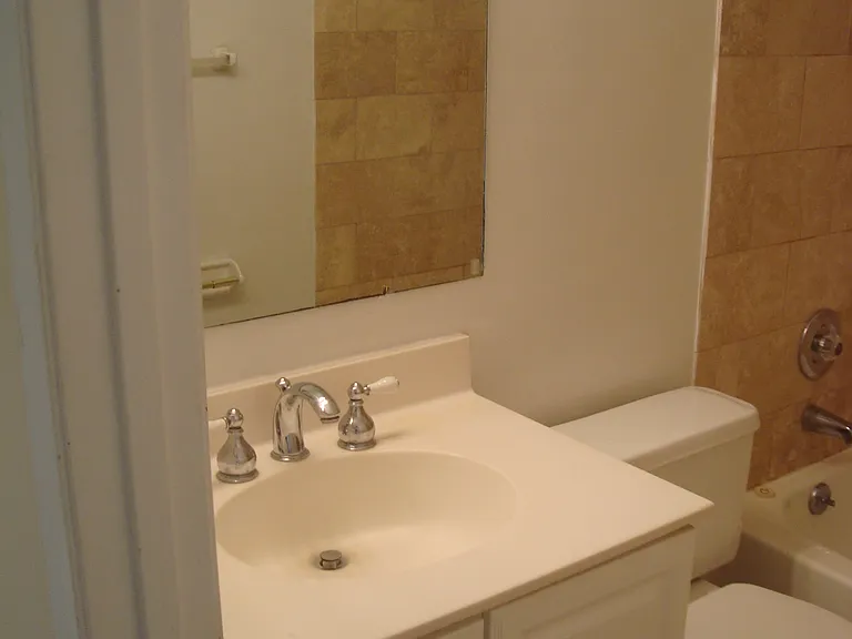 4362 McPherson Ave — Photo 17