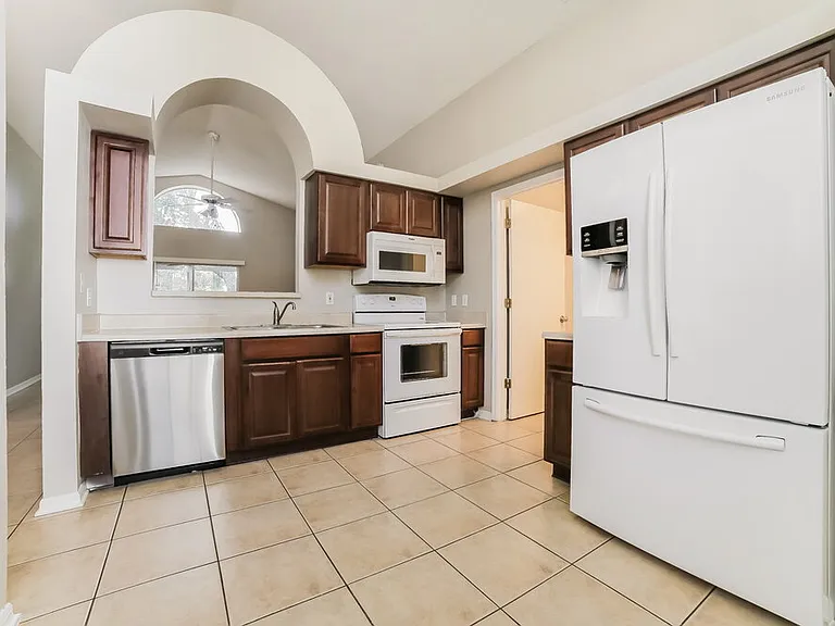 4111 Quail Briar Dr — Photo 8
