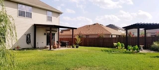 2nd image of 213 Palomino Dr