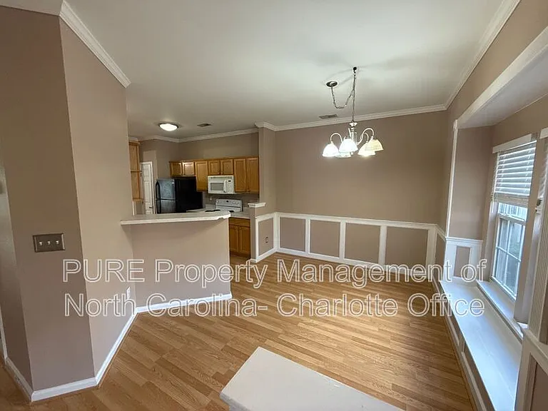 17811 Delmas Dr — Photo 14
