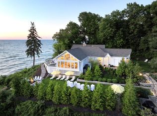 4315 Lake Shore Dr, New Buffalo, MI 49117