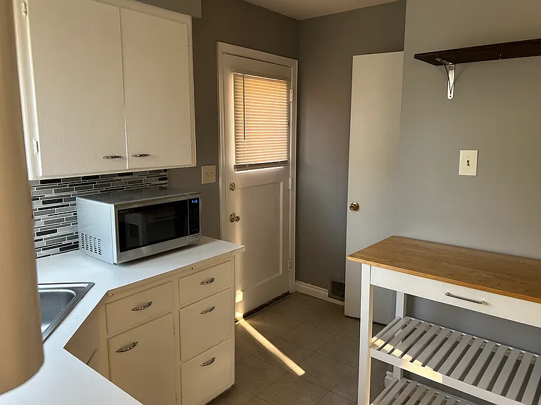 3320 E Congress Ave — Photo 10