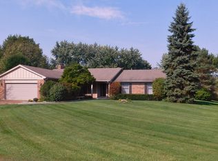 854 Ellen Way, Libertyville, IL