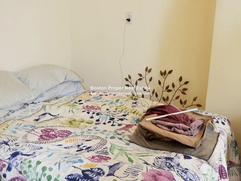 225 Newbury St #5F — Photo 5
