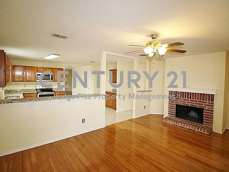 2936 Santa Sabina Dr — Photo 5