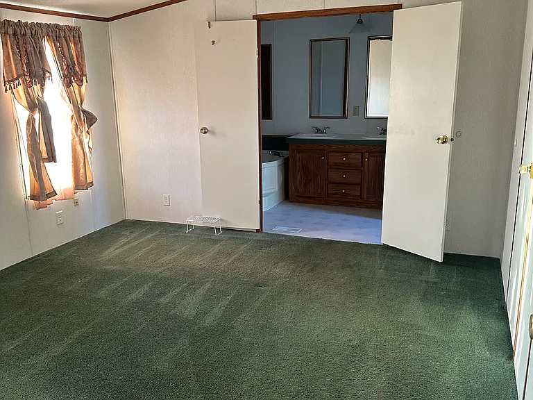 149 County Road 2630 — Photo 6