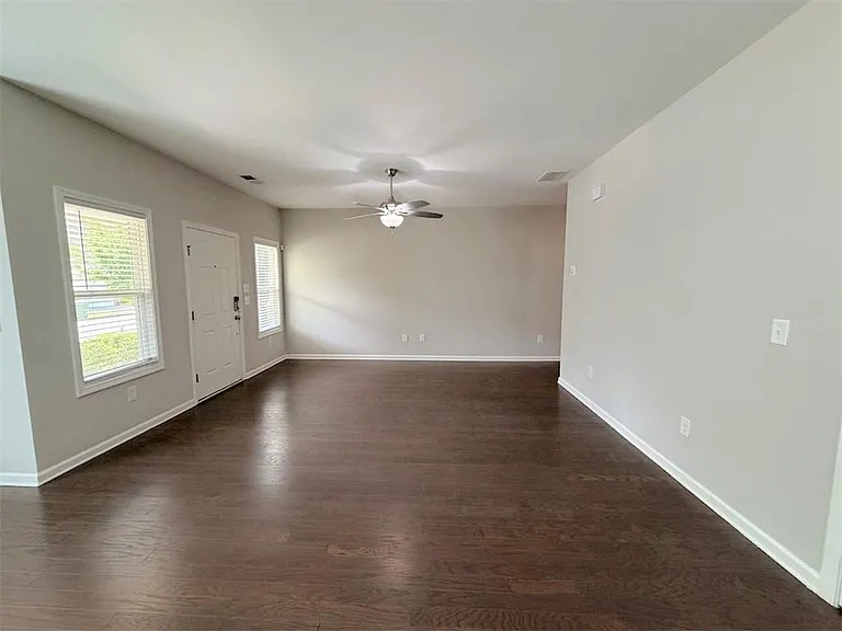 1769 Sanford Dr NW — Photo 4