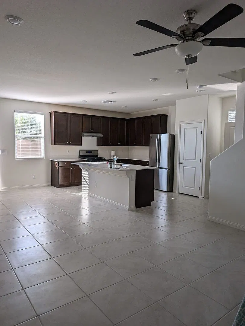 Gorgeous New Build in Gated Community! — Photo 2
