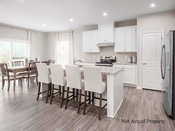 4th image of 287 Minton Dr