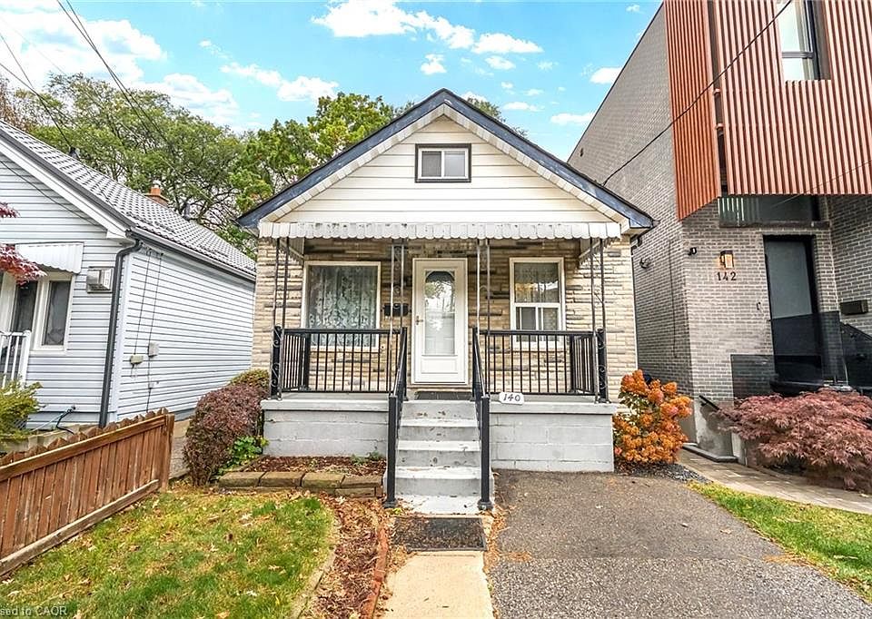 1st image of 140 Barker Ave