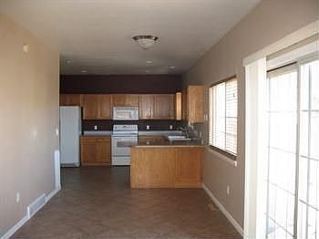 3rd image of 1001 Centennial Dr