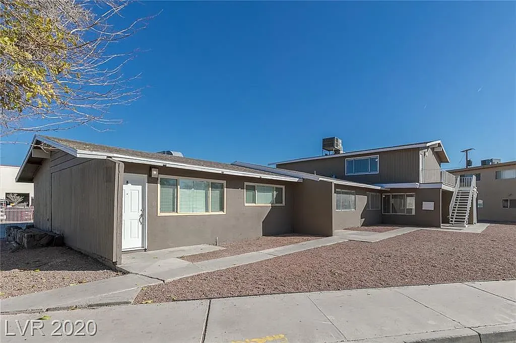 3240 Arlene Way — Photo 2