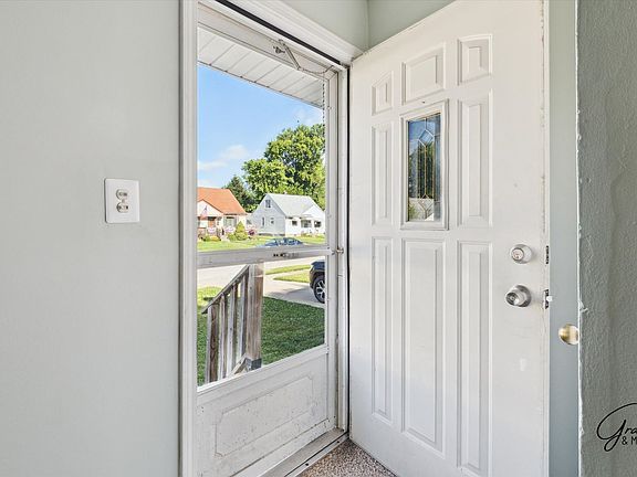 2nd image of 26214 Pattow St