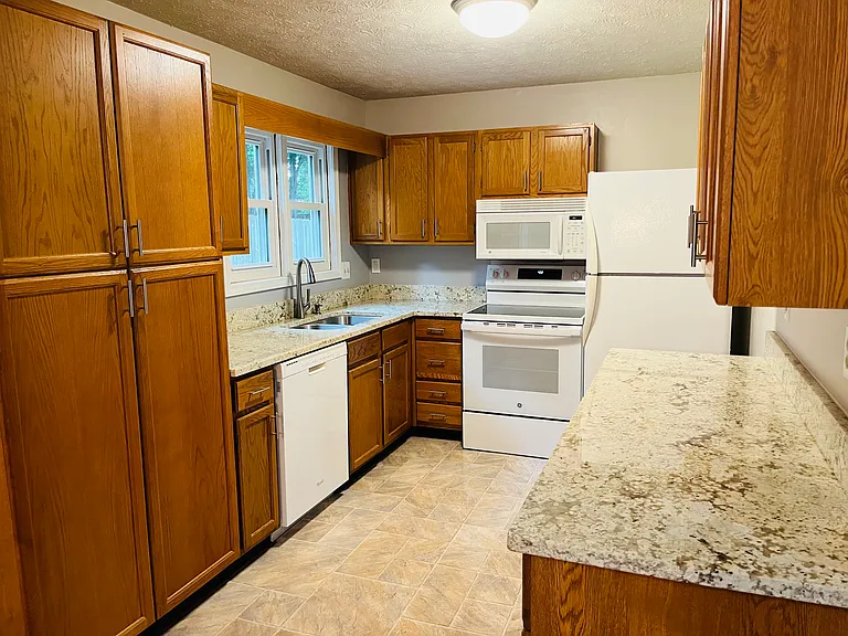 29 Hartley Woods Dr NE — Photo 6