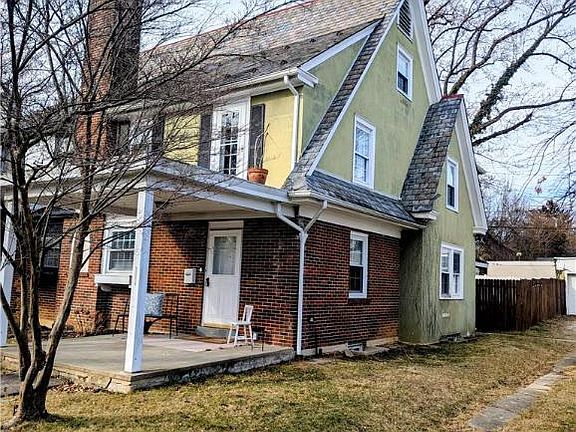 2nd image of 3011 W Greenleaf St