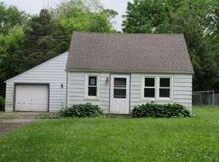 3040 Rice Ave, Rockford, IL 61101