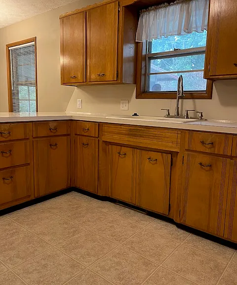 2545 S Nettleton Ave — Photo 14