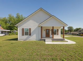 1102 W Mansur Ave, Guthrie, OK 73044