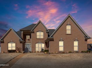 6064 Ivy Trails Dr, Olive Branch, MS 38654