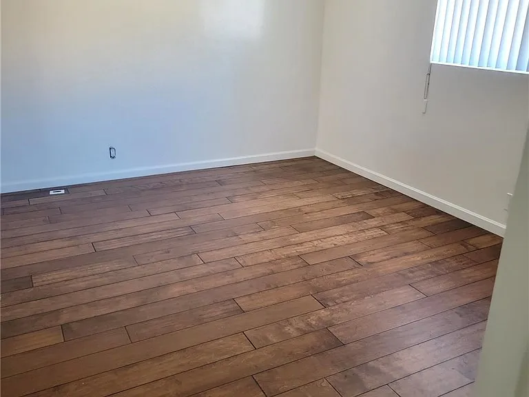 620 Illinois Ct #15 — Photo 5