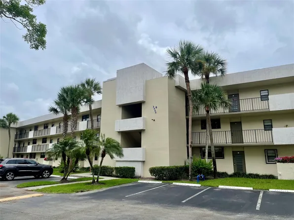 2450 Deer Creek Country Club Boulevard #206-B, Deerfield Beach, FL 33442