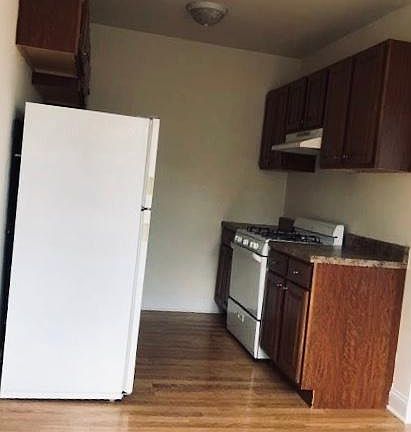4th image of 2625 N Spaulding Ave #1