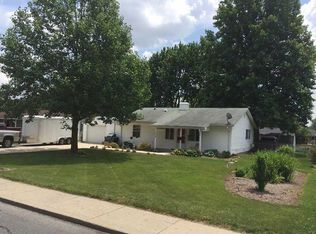 703 W McKenzie Rd, Greenfield, IN 46140