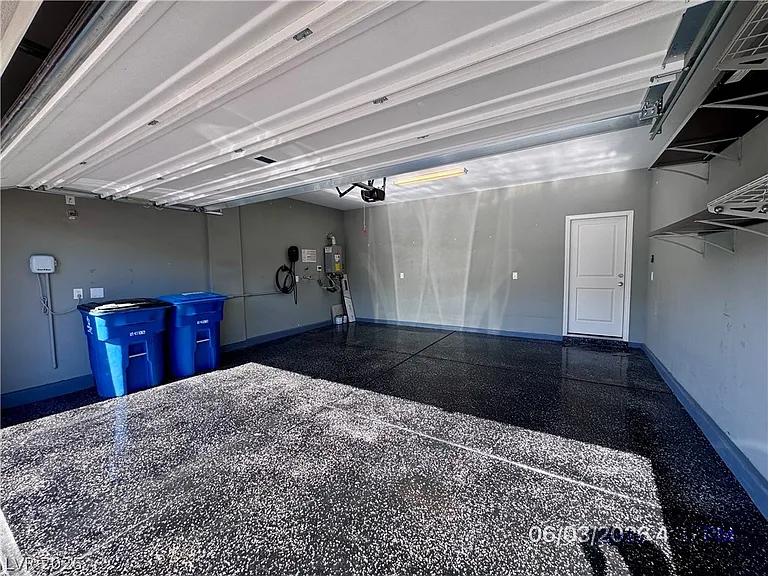 9552 Bursill St — Photo 30