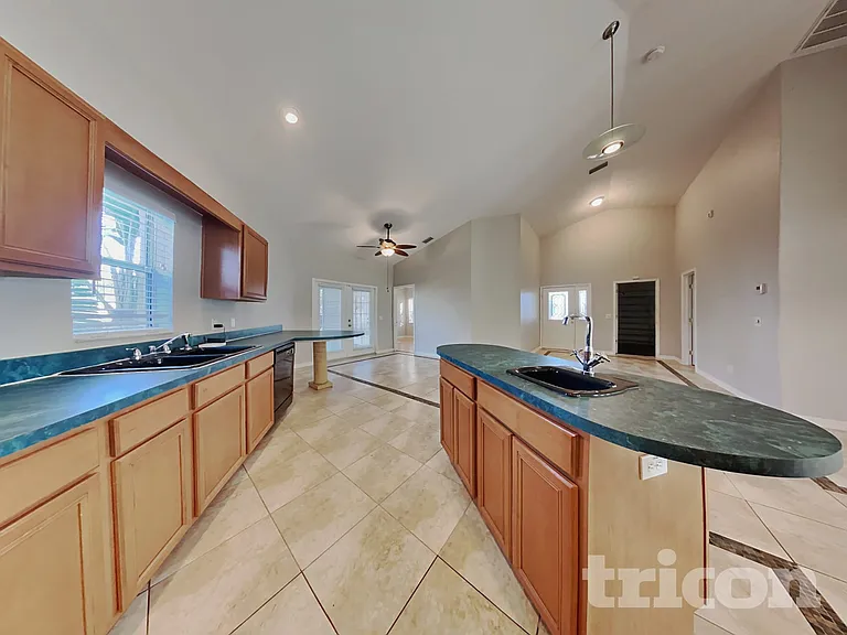 229 Lookout Dr — Photo 7