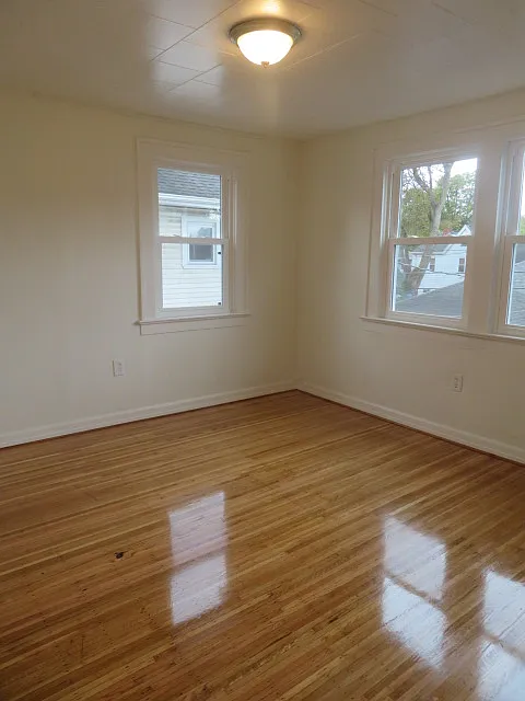 1 bed, 575 sqft, $975 — Photo 2