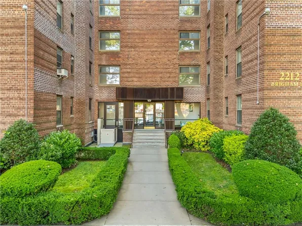 2212 Brigham Street image 3 of 18