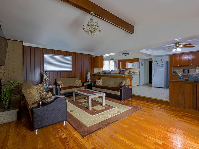 36389 Almont Ct — Photo 6