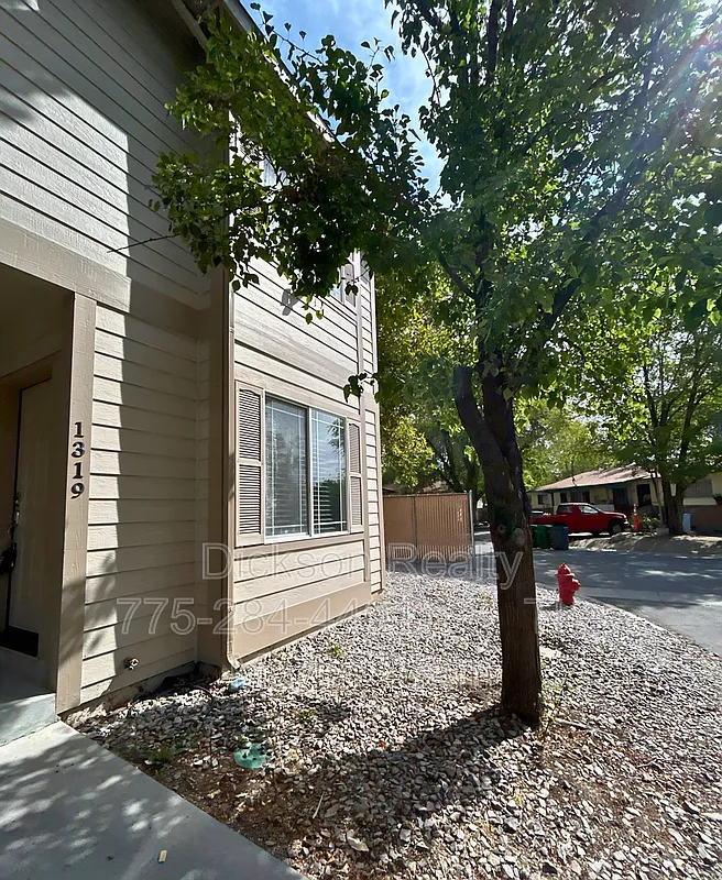 2 bed, 2.0 bath, 1170 sqft, $2,100 — Photo 2