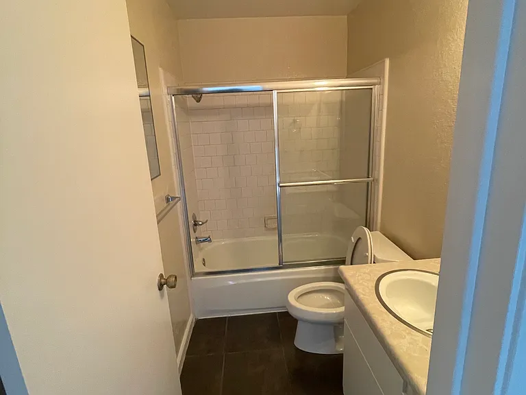 694 Roberts Rd #A — Photo 8