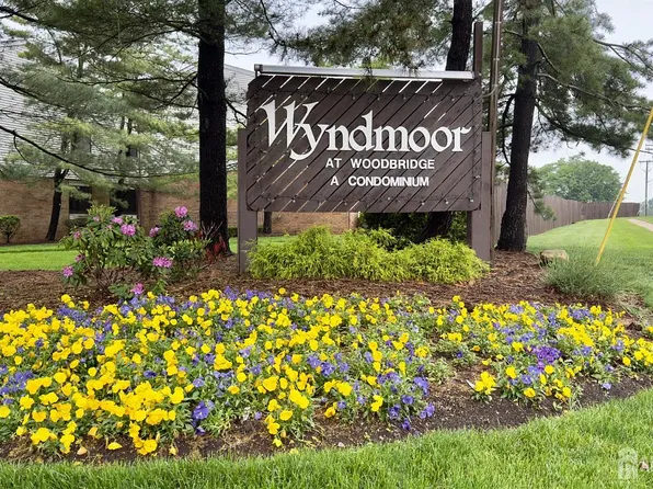 331 Cricket Ln #A, Woodbridge, NJ 07095