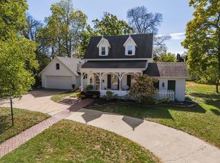 548 E Main St, Reedsburg, WI 53959