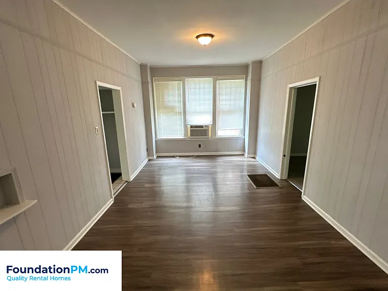 5786 Woodlawn St — Photo 7