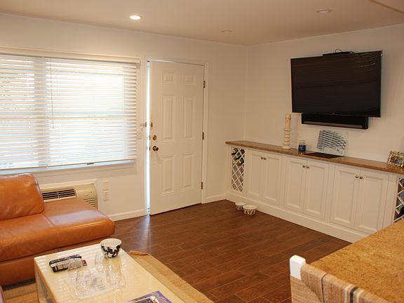 3rd image of 402 W Lake Dr Unit 31