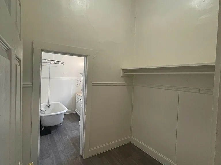 617 N 9th St #1 — Photo 7