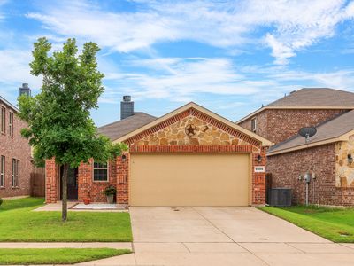 8908 Tenderfoot Ln, Aubrey, TX, 76227