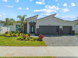 10625 SW Larocca Way, Port Saint Lucie, FL 34987